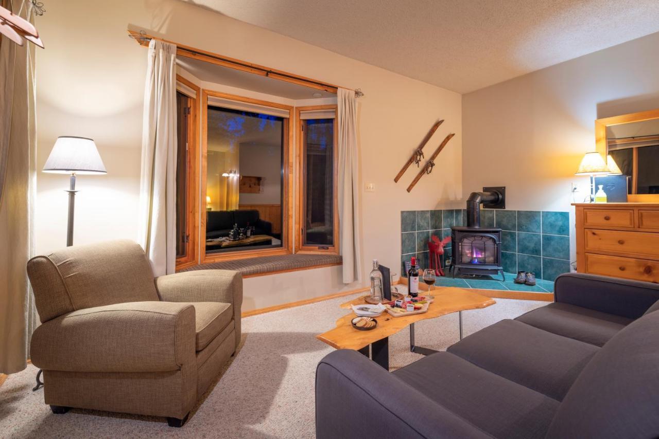 Mount Engadine Lodge Кананаскис-Вилледж Экстерьер фото