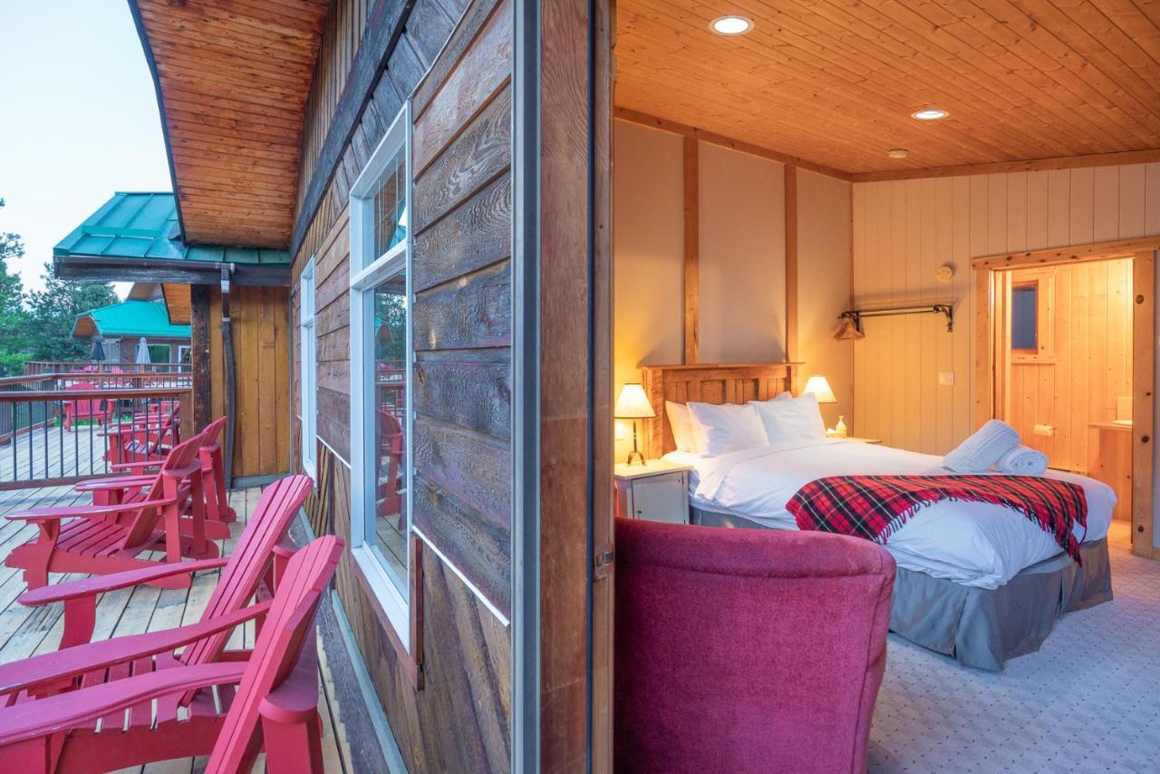 Mount Engadine Lodge Кананаскис-Вилледж Экстерьер фото