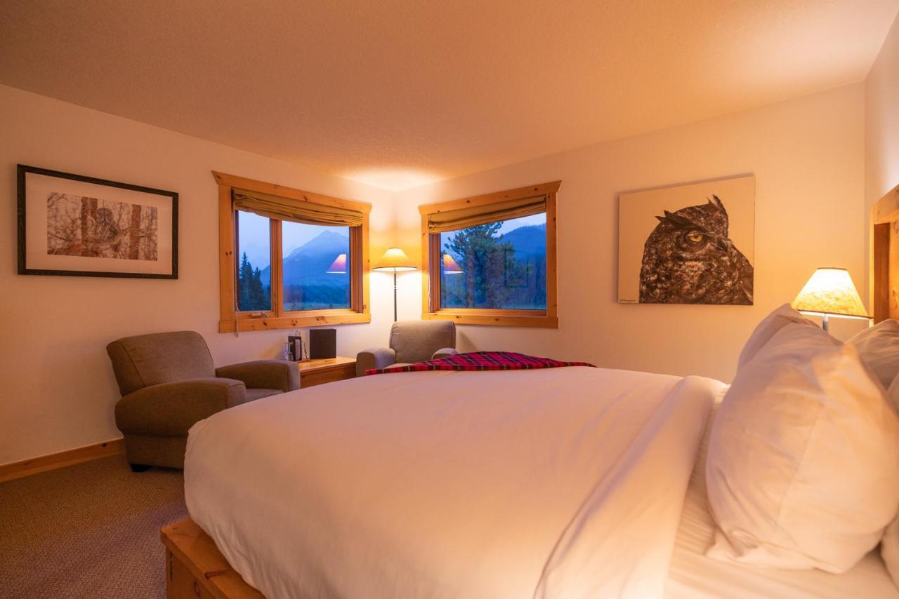 Mount Engadine Lodge Кананаскис-Вилледж Экстерьер фото